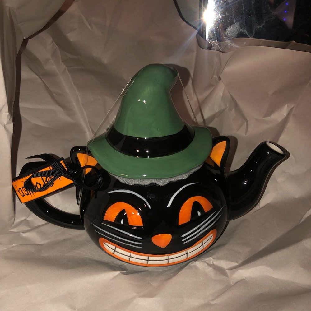 Potters studio black cat decorative tea pot